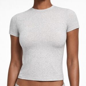 SKIMS COTTON JERSEY T SHIRT TOP Light Heather Grey Small Short Sleeve Shirt NWT